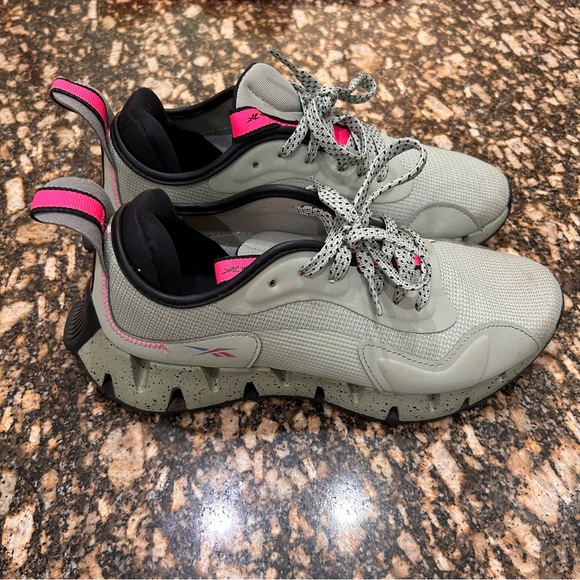 Reebok Zig Dynamica Green & Pink Athletic-Comfort Footbed by Ortholite-Wsize 8.5 - Picture 3 of 6